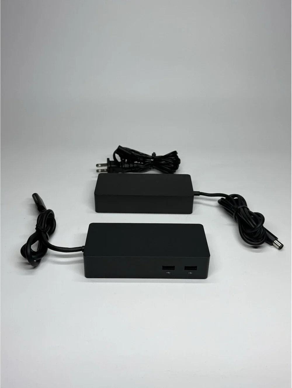 Microsoft Surface Dock 1661 w/ 1749 90W Adapter Surface Pro Laptop